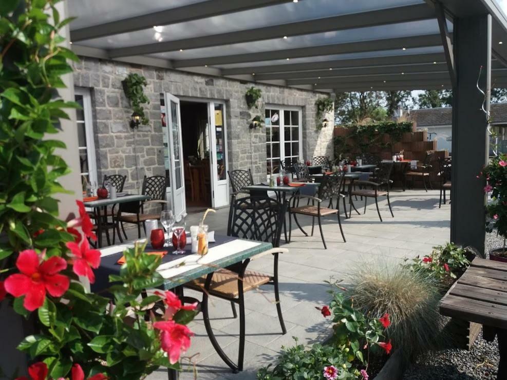 Bed En Breakfast Le Freyr Dinant Esterno foto
